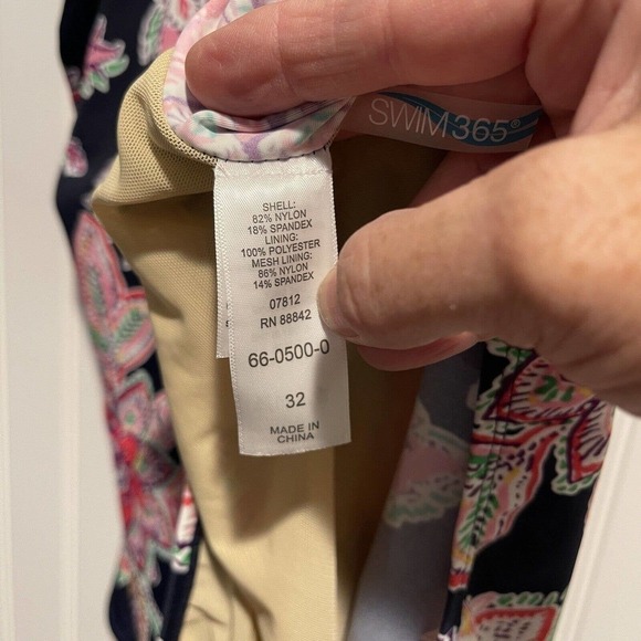 Swim 365 Black Floral One Piece Swimsuit Size 32 - Picture 3 of 5